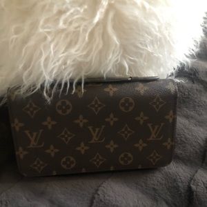 Zippy XL wallet
